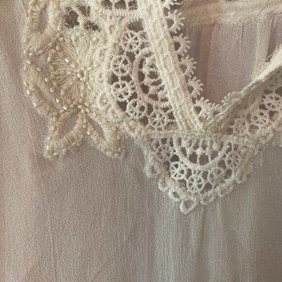 Chico's Women's size 1 / 8 / 10 White Lace Beaded Tunic Blouse Boho Sheer Gauze - Picture 5 of 11